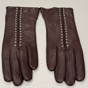 NWOT Michael Kors Astor Studded Leather Gloves – Brown – Size M